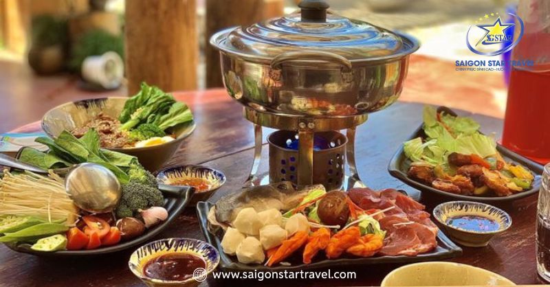 Lẩu Cá Tầm Đà Lạt - Món Ăn Ngon Khó Cưỡng Tại Xứ Lạnh | Saigon Star Travel Hương quán - quán lẩu cá tầm trứ danh