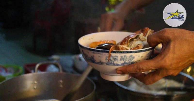 Bánh canh ghẹ nằm trong hẻm nhỏ nhưng sức ảnh hưởng không hề nhỏ