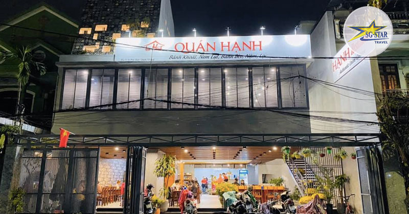 Bánh khoái Hạnh với không gian rộng rãi, món ăn đậm đà hương vị