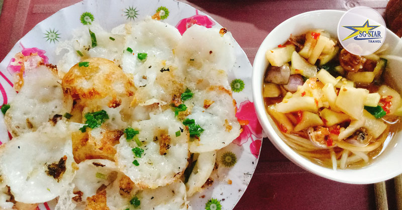 Bánh khọt Buôn Ma Thuột được ăn kèm với mắm cà, đu đủ nộm,... Bánh khọt Buôn Ma Thuột được ăn kèm với mắm cà, đu đủ nộm,...