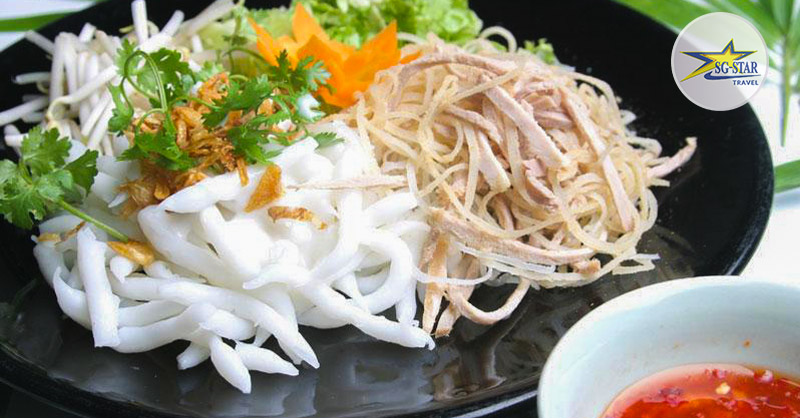 Bánh tằm Ngan Dừa được làm từ những nguyên liệu thân thuộc Bánh tằm Ngan Dừa được làm từ những nguyên liệu thân thuộc