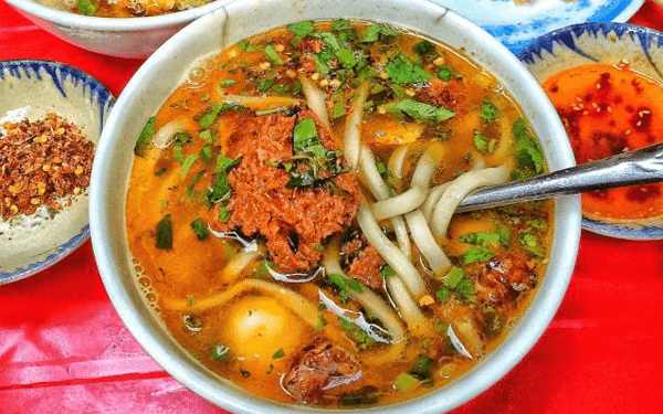 bat-mi-cac-quan-an-ngon-ngat-ngay-o-da-nang-3