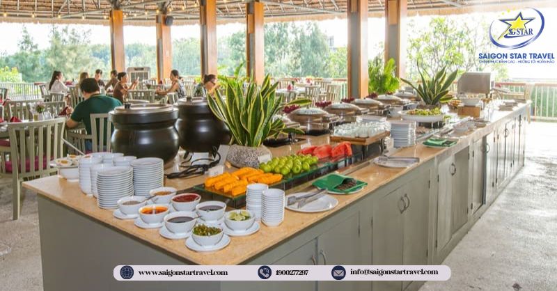 Ẩm thực đa dạng tại resort | Casa Marina Resort Quy Nhơn Review