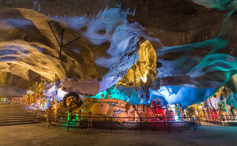 Động Batu huyền bí- Nơi thu hút hàng nghìn du khách và các tín đồ Hindu | Saigon Star Travel dong-batu-4