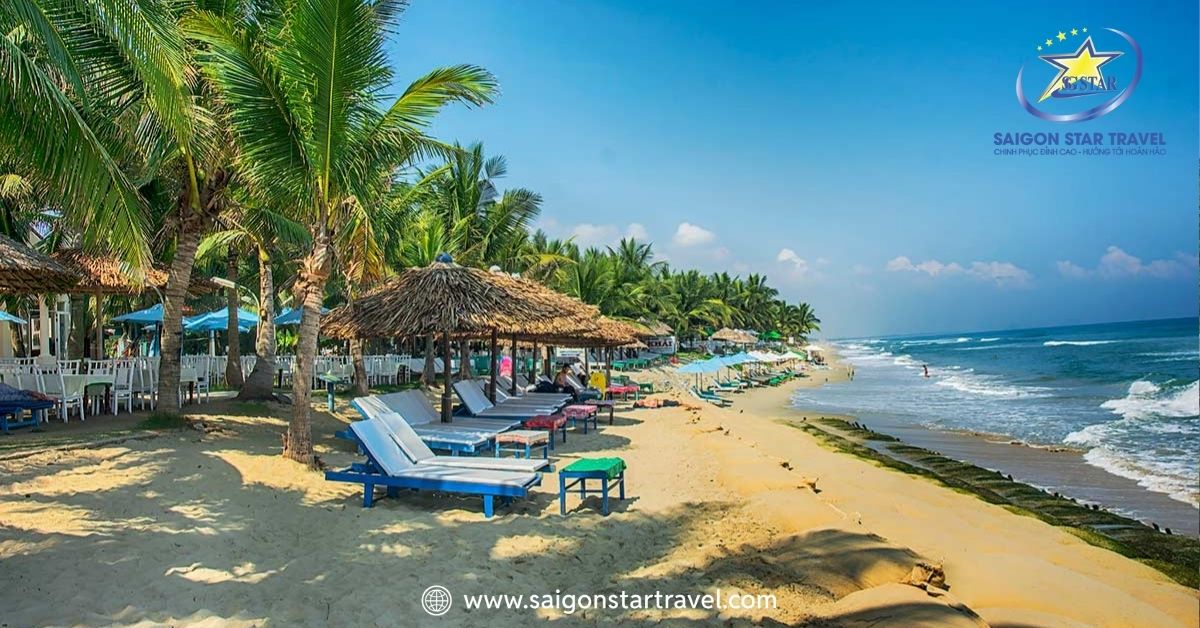 Biển An Bàng nổi bật với cát trắng, biển xanh và yên tĩnh