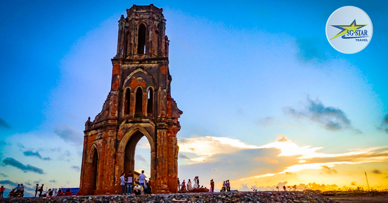 Toàn cảnh nhà thờ đổ Hải Lý tại biển Hải Hậu Nam Định  Toàn cảnh nhà thờ đổ Hải Lý tại biển Hải Hậu Nam Định biển hải hậu nam định