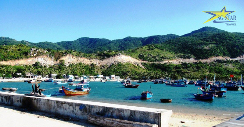 Làng Cá Vịnh vĩnh Hy điểm đến hấp dẫn