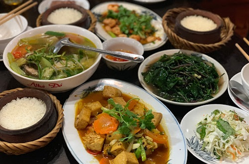 Bỏ túi 5 nhà hàng cơm niêu Đà Nẵng thơm ngon nức tiếng | Saigon Star Travel bo-tui-5-nha-hang-com-nieu-da-nang-thom-ngon-nuc-tieng-4