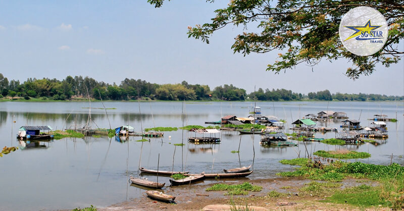 Búng Bình Thiên- hồ nước ngọt lớn nhất miền Tây Búng Bình Thiên- hồ nước ngọt lớn nhất miền Tây