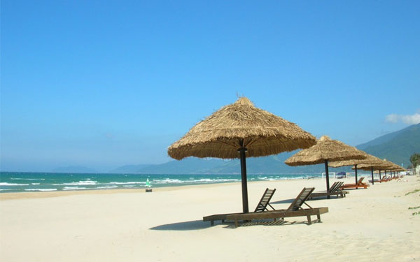 Các khu vực tắm biển Mỹ Khê an toàn cho khách du lịch | Saigon Star Travel cac-khu-vuc-tam-bien-my-khe-an-toan-cho-khach-du-lich-1