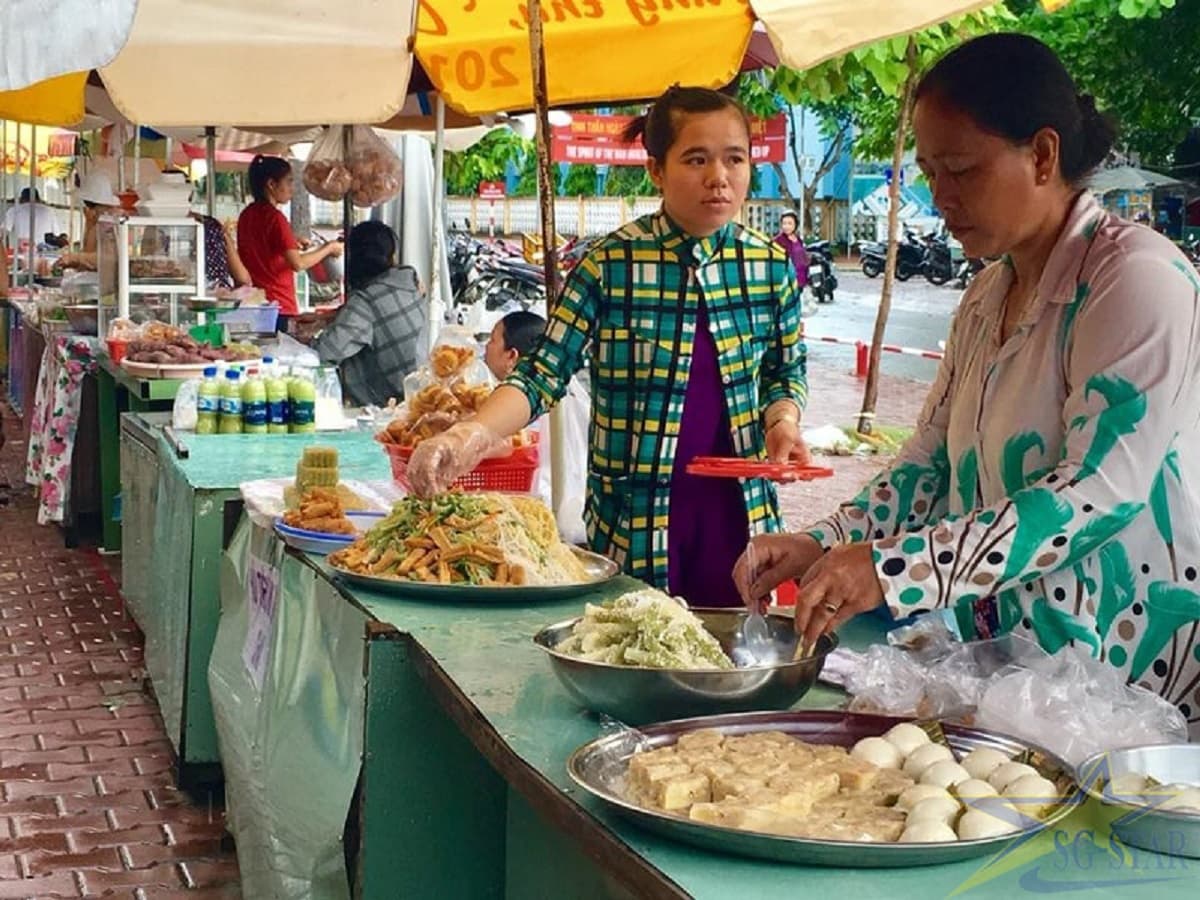 Bỏ túi ngay kinh nghiệm du lịch Côn Đảo tự túc ! | Saigon Star Travel Một số món ngon đặc trưng tại Chợ Côn Đảo cũng khá thú vị