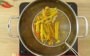 cach nau bun ca loc mien tay ngon chuan vi tai nha 6