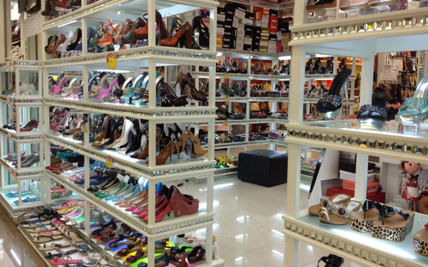 Cẩm nang mua sắm tại trung tâm thương mại Platinum Bangkok | Saigon Star Travel Du khách hoàn toàn có thể thay đổi diện mạo sau khi bước ra khỏi Platinum Bangkok