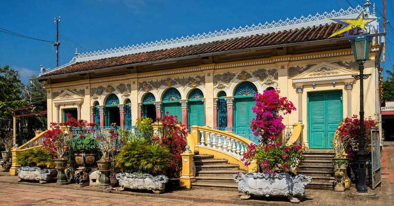 Chia sẻ kinh nghiệm du lịch Cần Thơ chi tiết | Saigon Star Travel Kiến trúc nhà cổ Bình Thủy mang đậm dấu ấn Đông Tây