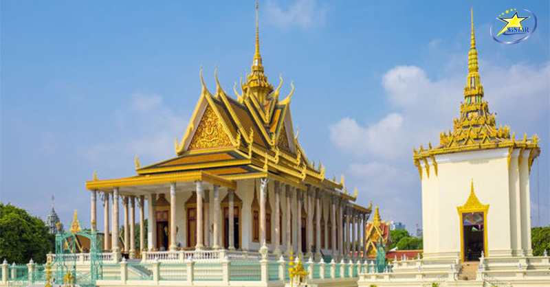 Tour Du Lịch Campuchia Siem Reap - Phnom Penh 4 Ngày 3 Đêm Từ TP.HCM | Saigon Star Travel Chùa Bạc trong khuôn viên Hoàng Cung Campuchia