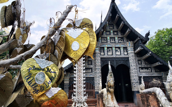 Chùa cổ Lok Molee - Khám phá đền giác nổi tiếng Chiang Mai Thái Lan | Saigon Star Travel Ngôi chùa được xây theo hướng Bắc – Nam thay vì hướng Đông như các ngôi chùa khác tại Thái Lan