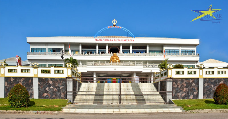 Tour Singapore Malaysia Indonesia 5 Ngày 4 Đêm - Khám Phá Du Lịch Đông Nam Á | Saigon Star Travel Chùa Di Lạc Maha Vihara Duta Tour du lịch Singapore Malaysia 5 Ngày 4 Đêm