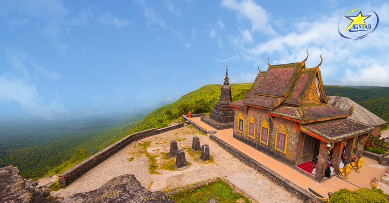 Tour Du Lịch Campuchia Tết Dương Lịch 3 Ngày 2 Đêm | Kampot - Bokor - Phnompench | Saigon Star Travel Tham quan chùa Năm Thuyền - ngôi chùa cổ nằm trên đỉnh cao nguyên Bokor