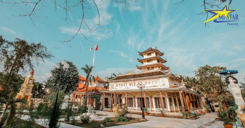 Bỏ túi cẩm nang du lịch Bến Tre tự túc trọn vẹn | Saigon Star Travel Chùa Tuyên Linh