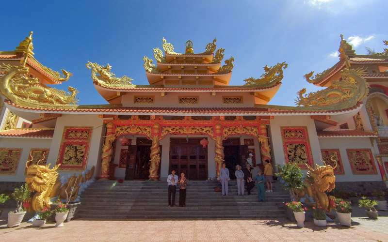 Chuyến xe Nối Dài Yêu Thương Lễ Vu Lan - Mùa Hiếu hạnh của Saigon Star Travel | Saigon Star Travel chuyen-xe-noi-dai-yeu-thuong-le-vu-lan-mua-hieu-hanh-cua-saigon-star-travel-10