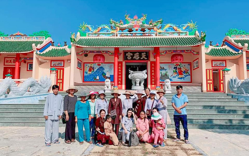 Chuyến xe Nối Dài Yêu Thương Lễ Vu Lan - Mùa Hiếu hạnh của Saigon Star Travel | Saigon Star Travel chuyen-xe-noi-dai-yeu-thuong-le-vu-lan-mua-hieu-hanh-cua-saigon-star-travel-6