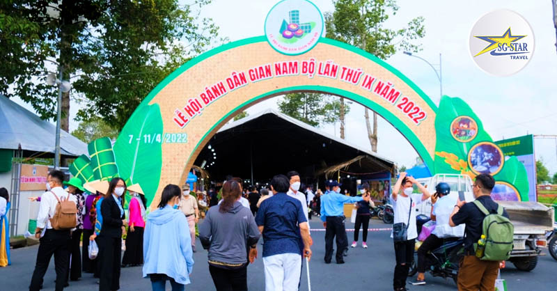 Cổng chào lễ hội bánh dân gian Nam Bộ lần thứ 9 năm 2022 Cổng chào lễ hội bánh dân gian Nam Bộ lần thứ 9 năm 2022