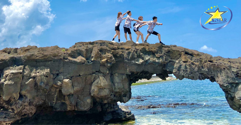 Cẩm nang du lịch đảo Lý Sơn | Saigon Star Travel Cổng Tò Vò - Du lịch Đảo Lý Sơn dịp hè 2023