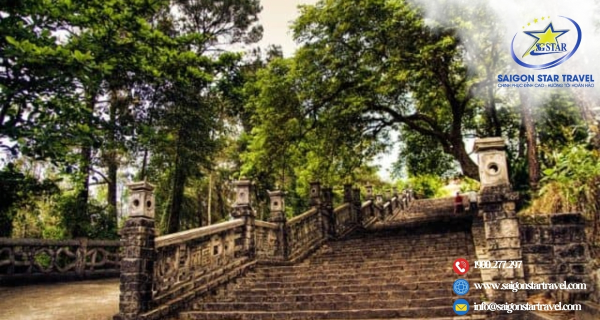 Cung đường bên trong Đan viện