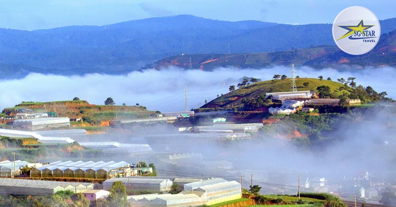 30 Tháng 4 Là Ngày Gì? Ngày 30 Tháng 4 Mùng 1 Tháng 5 Có Ý Nghĩa Gì? | Saigon Star Travel da-lat-thanh-pho-mu-suong