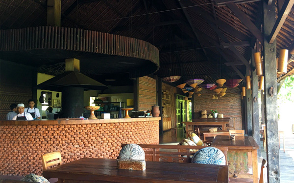Đậm đà bản sắc Indonesia trong các nhà hàng Bali | Saigon Star Travel dam-da-ban-sac-indonesia-trong-cac-nha-hang-bali-7