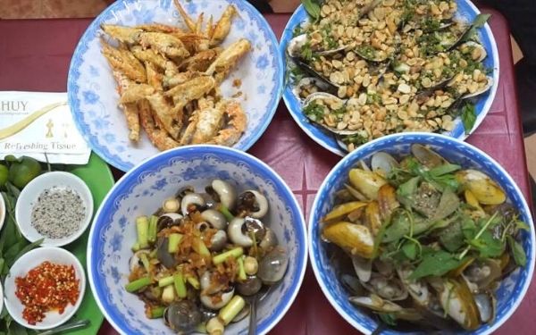 Dân “sành” ăn nhất định không thể bỏ qua 5 quán ốc ngon ở Sài Gòn | Saigon Star Travel dan sanh an nhat dinh khong the bo qua 5 quan oc ngon o sai gon 1