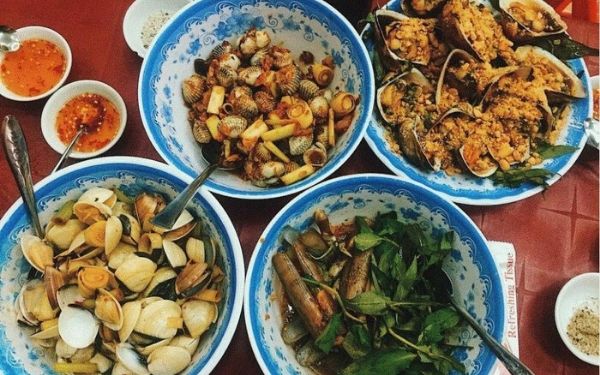 Dân “sành” ăn nhất định không thể bỏ qua 5 quán ốc ngon ở Sài Gòn | Saigon Star Travel dan sanh an nhat dinh khong the bo qua 5 quan oc ngon o sai gon 3