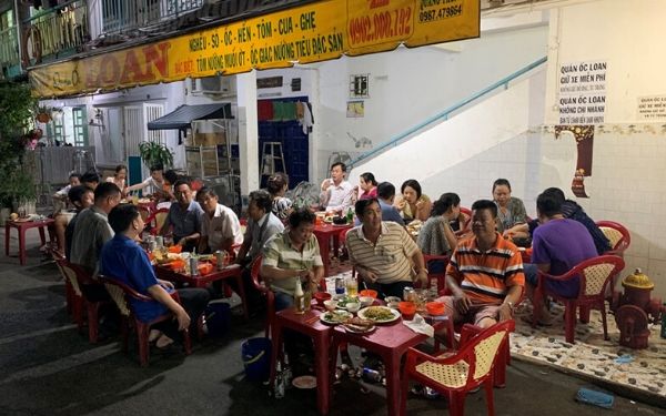 Dân “sành” ăn nhất định không thể bỏ qua 5 quán ốc ngon ở Sài Gòn | Saigon Star Travel dan sanh an nhat dinh khong the bo qua 5 quan oc ngon o sai gon 5