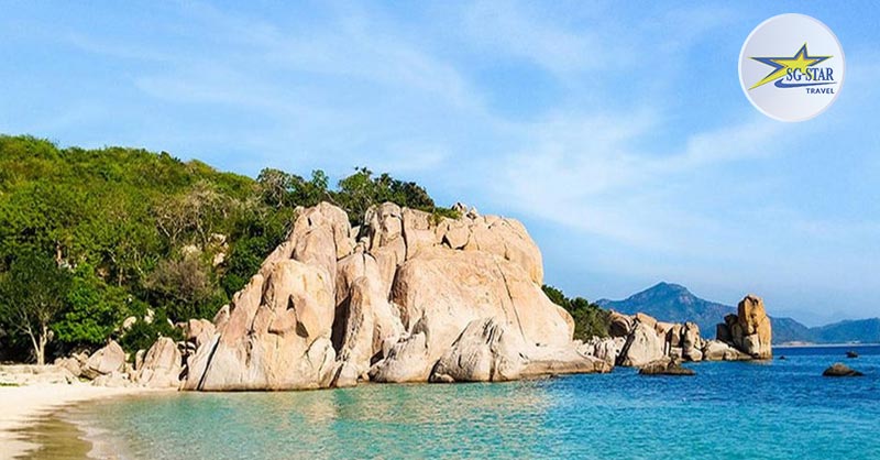 30/4 Đi Đâu? Top Địa Điểm Du Lịch 30/4 Và 1/5 Đẹp Nhất Năm Nay? | Saigon Star Travel dao-binh-hung-vung-bien-thuan-khiet-day-suc-hut