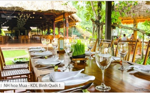 den khu du lich binh quoi 1 an choi gi 5