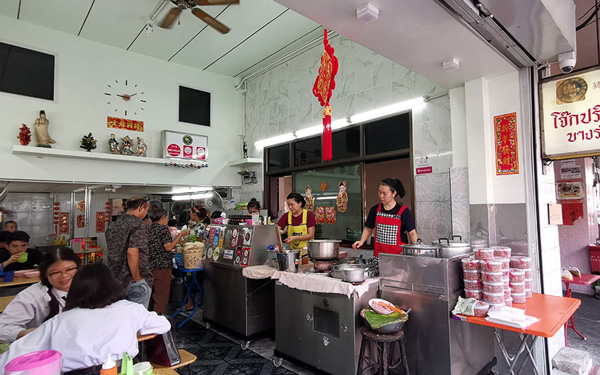 Đến Thip Samai thưởng thức Pad Thái - món ngon trứ danh đất nước chùa Vàng | Saigon Star Travel den-thip-samai-thuong-thuc-pad-thai-mon-ngon-tru-danh-dat-nuoc-chua-vang-10