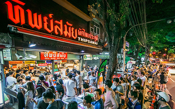 Đến Thip Samai thưởng thức Pad Thái - món ngon trứ danh đất nước chùa Vàng | Saigon Star Travel den-thip-samai-thuong-thuc-pad-thai-mon-ngon-tru-danh-dat-nuoc-chua-vang-6