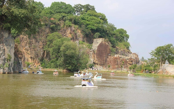 dia-diem-vui-choi-hot-tai-bien-hoa-buu-long-dong-nai-2