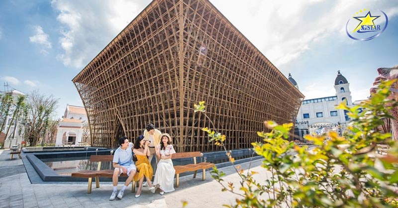 Top 10+ Địa Điểm Du Lịch Tết Trong Nước - Tết Nguyên Đán 2025 Hấp Dẫn Nhất | Saigon Star Travel VinWonders Phú Quốc là một trong những địa điểm du lịch Tết Phú Quốc không nên bỏ qua