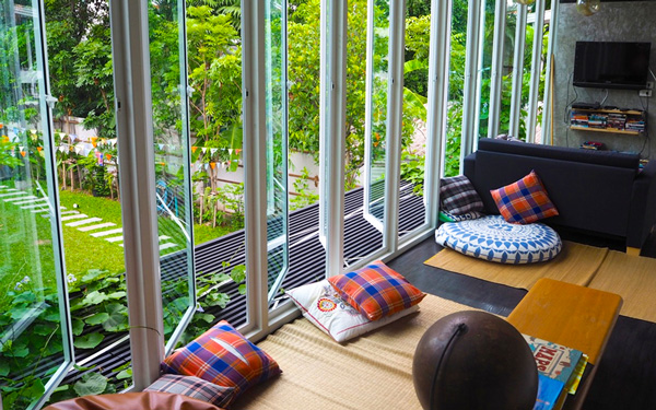 Điểm danh tất tần tật những khách sạn Thái Lan giá rẻ | Saigon Star Travel View sân vườn tại The Yard Hostel