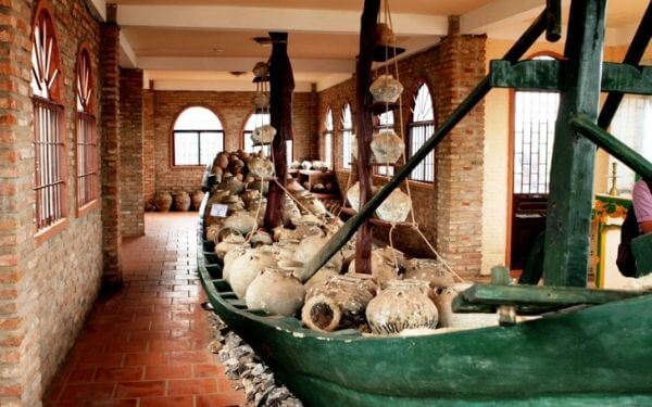 Điều gì thu hút du khách khi ghé thăm Bảo tàng Cội nguồn Phú Quốc? | Saigon Star Travel dieu-gi-thu-hut-du-khach-khi-ghe-tham-bao-tang-coi-nguon-phu-quoc-3 (1)