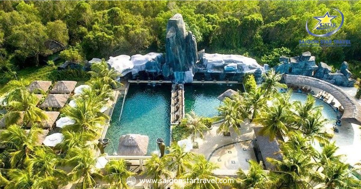 Một trong số suối nước nóng tại Bình Châu
