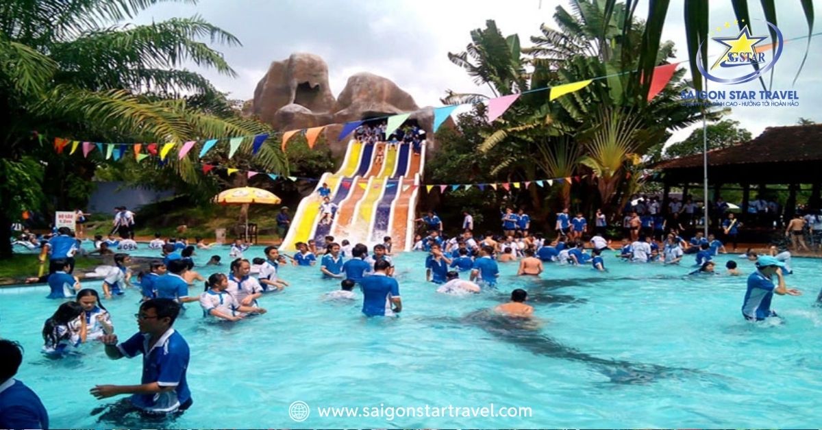 Công viên nước mát mẻ lý tưởng cho những ngày nắng nóng
