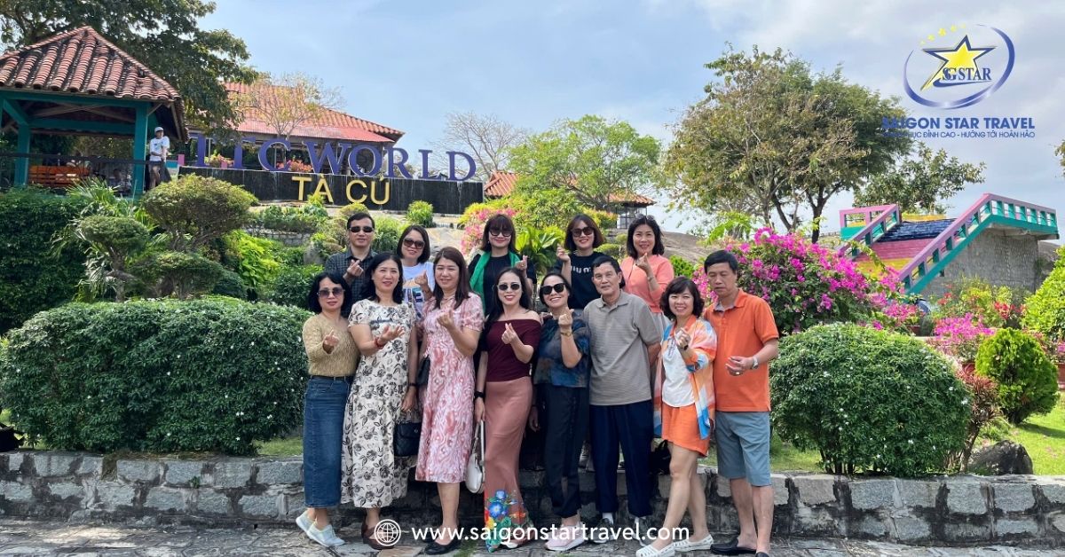 Đoàn khách trải nghiệm kỳ nghỉ vui vẻ và trọn vẹn cùng Saigon Star Travel