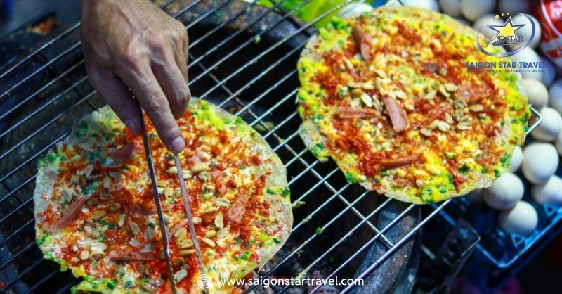 Đà Lạt Tháng 12 - Đến Và Trải Nghiệm Mùa Cuối Năm | Saigon Star Travel Đặc sản bánh tráng nướng Đà Lạt