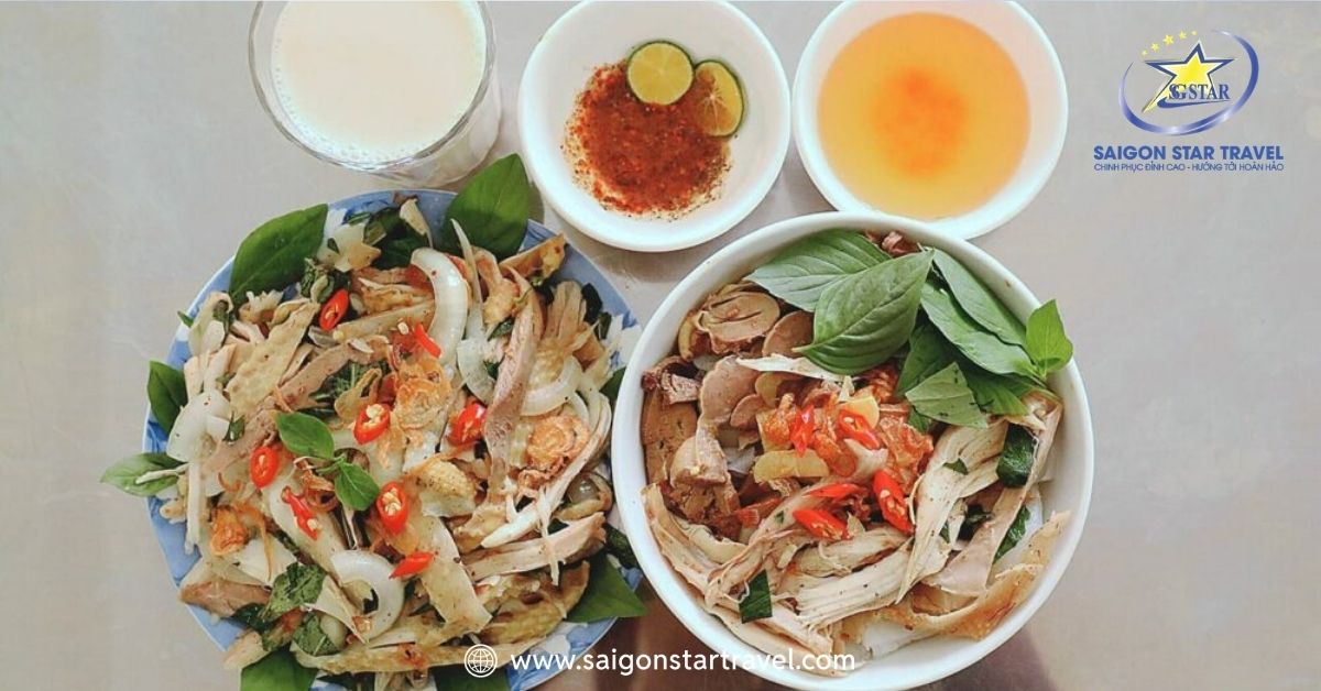Bánh Ướt Lòng Gà Đà Lạt – Món ngon không thể bỏ qua