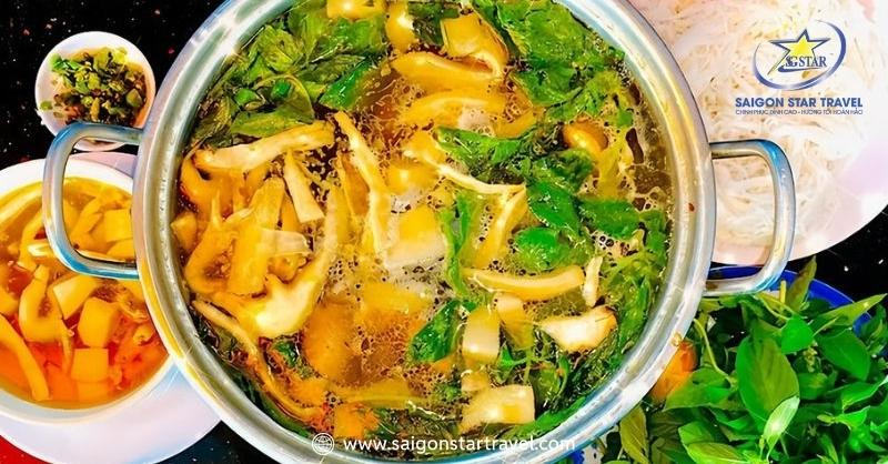 Lẩu Gà Lá É Đà Lạt Được Lòng Du Khách, Rất Đáng Thử | Saigon Star Travel Cách nấu lẩu gà lá é ngon như ngoài hàng