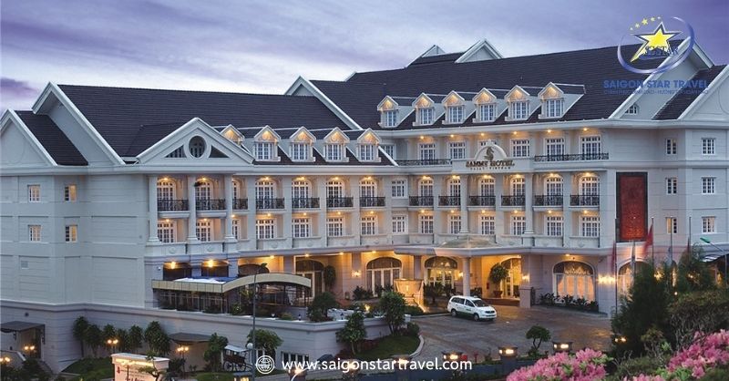 Kinh Nghiệm Du Lịch Đà Lạt Tự Túc 2 Người Từ A Đến Z | Saigon Star Travel Việc thuê phòng trở nên đơn giản và linh hoạt hơn khi đi 2 người