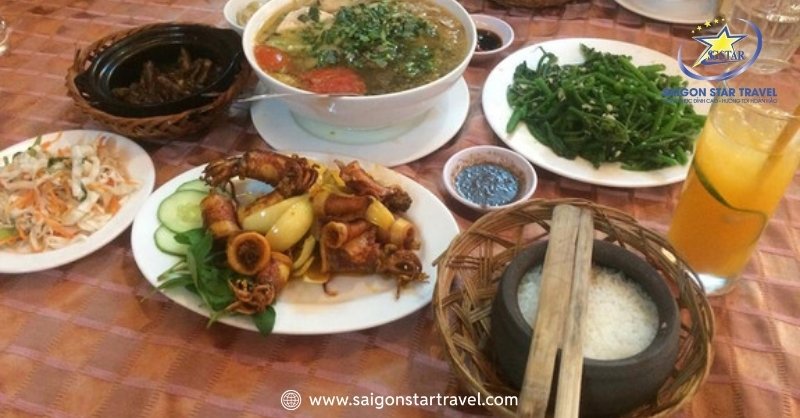 Vị Ngon Cơm Niêu Đà Lạt - Ẩm Thực Độc Đáo Nên Trải Nghiệm | Saigon Star Travel Cơm Niêu Hương Việt Đà Lạt - Hương Vị Đặc Trưng Miền Trung