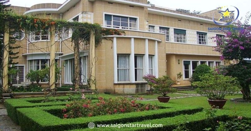 Dinh Bảo Đại - Vẻ Đẹp Hoàng Gia Kiến Trúc Pháp Giữa Đà Lạt | Saigon Star Travel Dinh II Bảo Đại tráng lệ, nguy nga